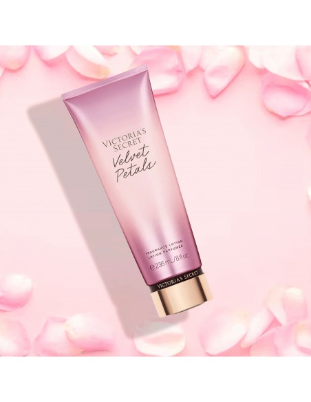 Victoria’s Secret Velvet Petals Lotion 236 ml | Perfumerías Gotta